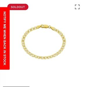 The M Jewelers bracelet